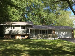 225 N Franklin Rd, Greenwood, IN 46143