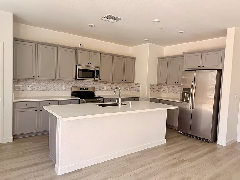 12628 Hereford Ave — Photo 12
