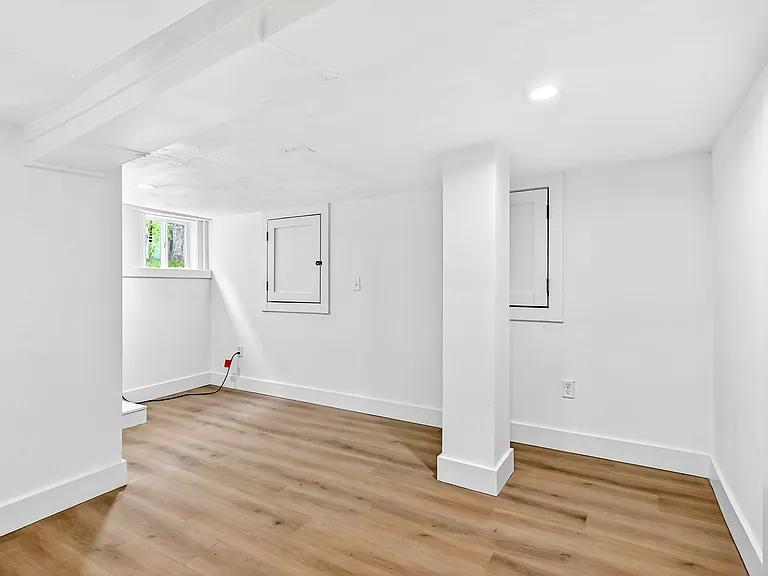 620 S Weller Ave — Photo 29
