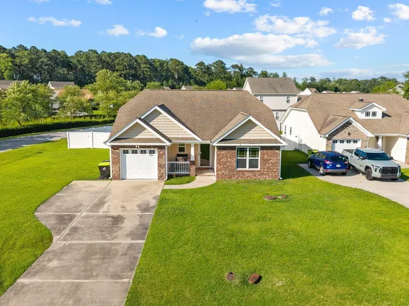 101 Falcon Landing Court, New Bern, NC 28560