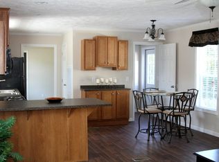 600 Terry Ln, Jacksonville, NC 28546