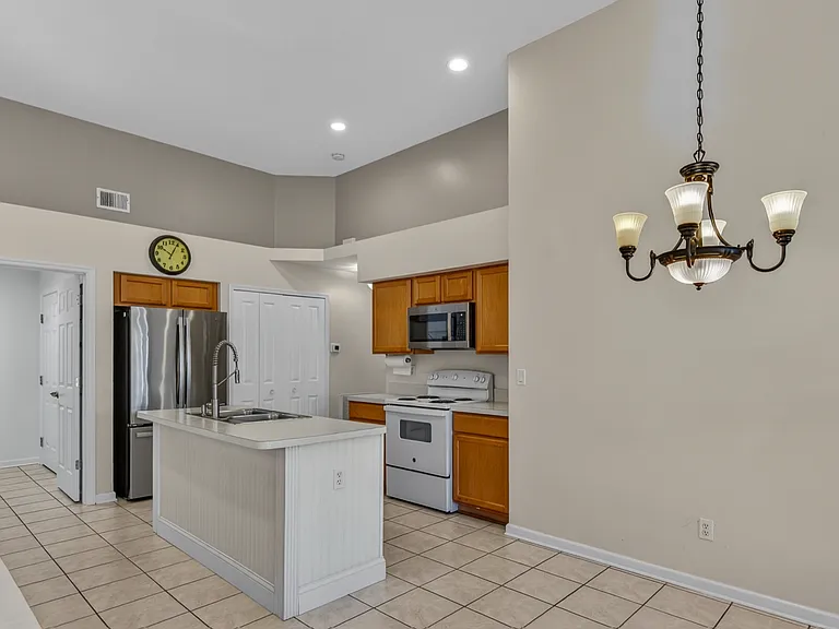 2729 Branch Ln — Photo 4