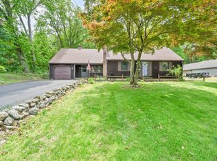 143 Bartlett St, Portland, CT 06480