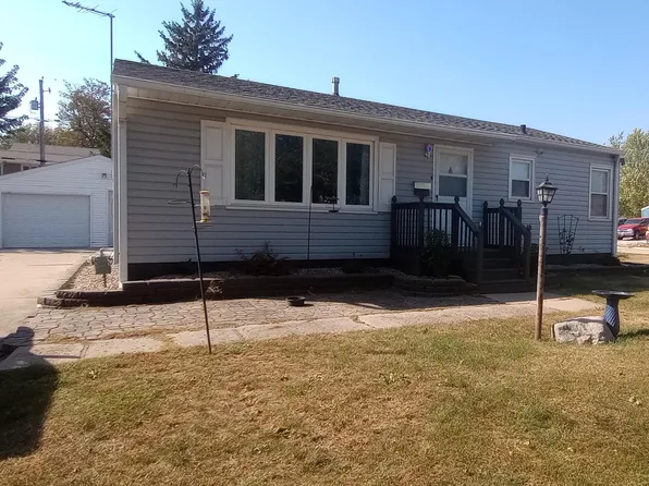 1927 Tama St, Boone, IA 50036