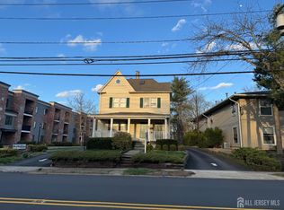 25 Stelton Rd, Piscataway, NJ 08854