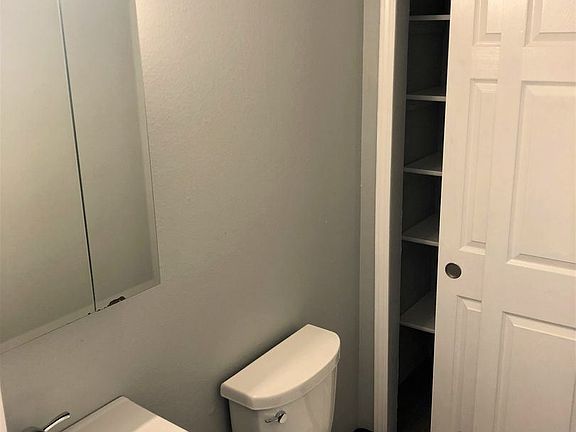 5th image of 1548 Clay St NE #3876933