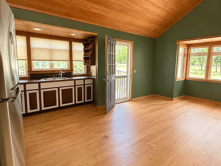 1386 Pine Rd — Photo 4