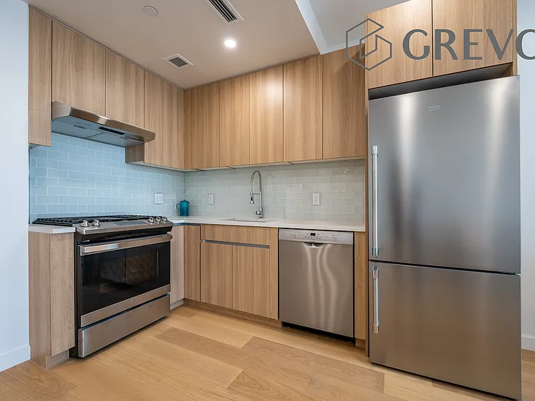 134-16 35th Ave #5B — Photo 4