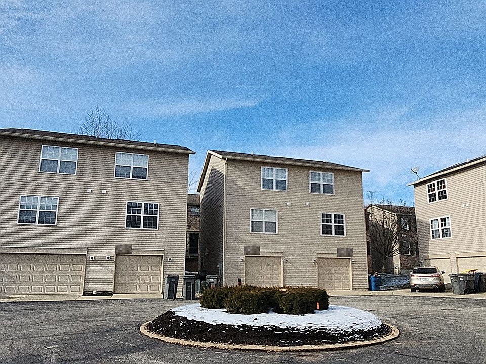 2nd image of 3049 N Armory Dr