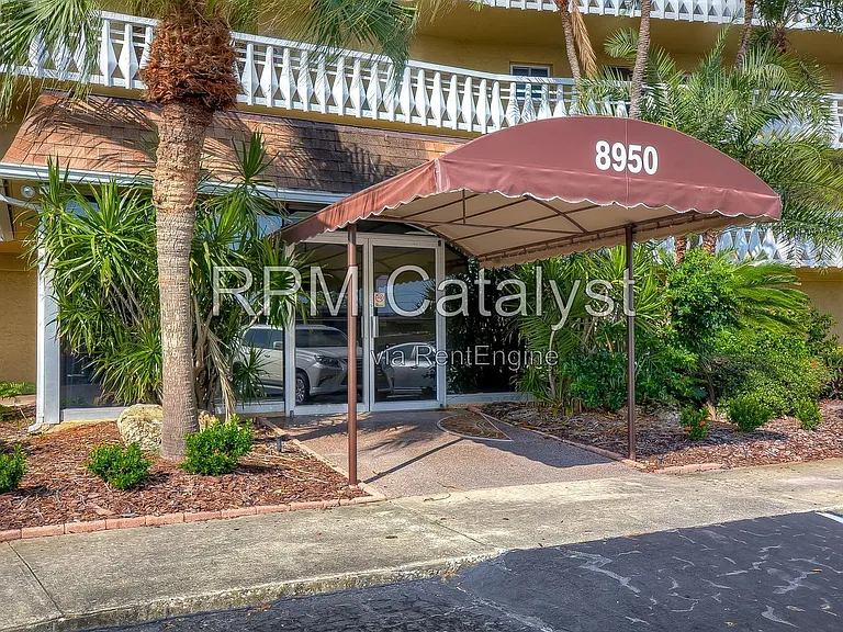 8950 Park Blvd #310 — Photo 28