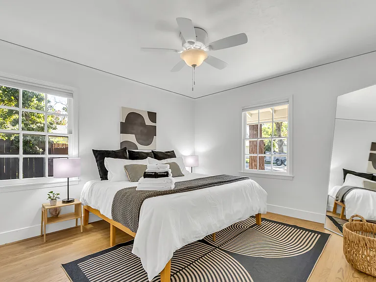1539 Maryland Ave — Photo 7