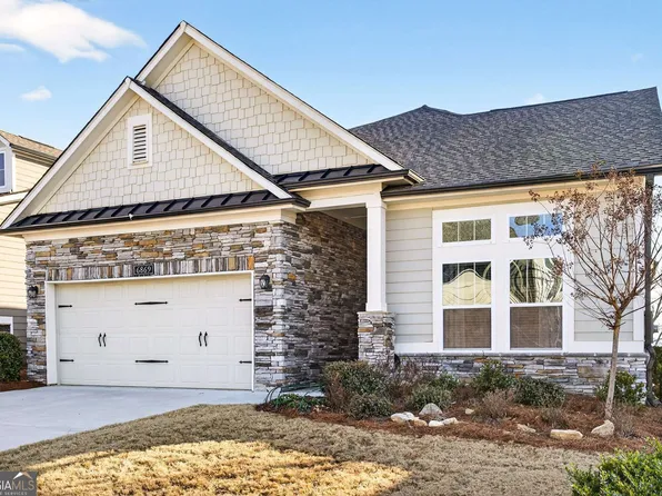 6869 River Rock Dr, Flowery Branch, GA 30542