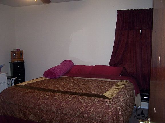 5th image of 1208 Pinecrest St