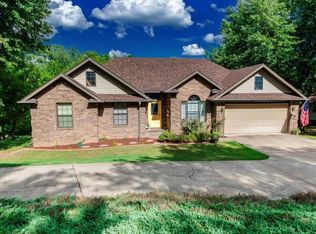 103 W Jay St, Ozark, MO 65721