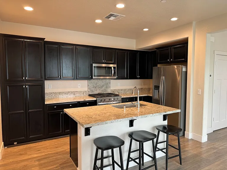 14343 Sherman Blvd — Photo 17