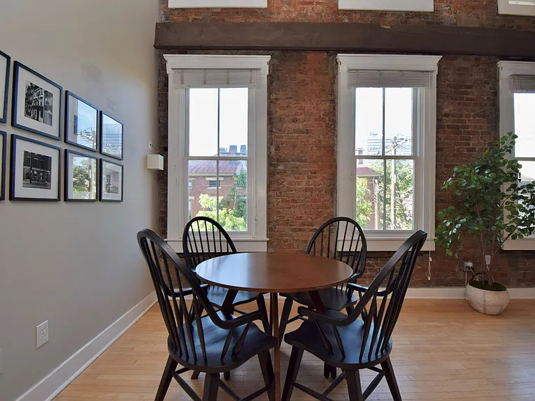 110 E 13th St #3 — Photo 4
