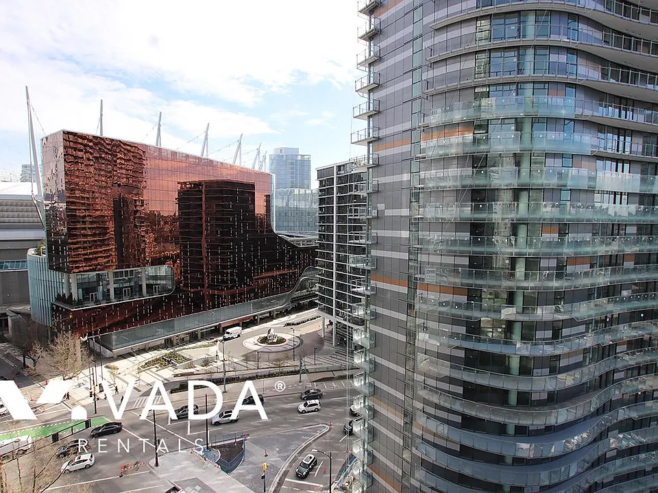 939 Expo Blvd #1703