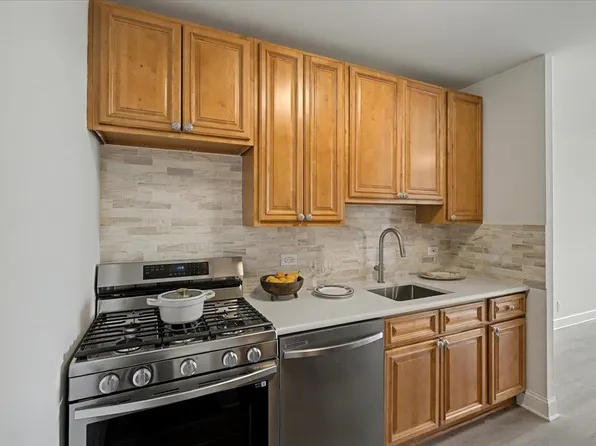 7002 Blvd East image 3 of 29