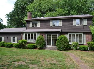 4 Squire Rd, Windsor, CT 06095