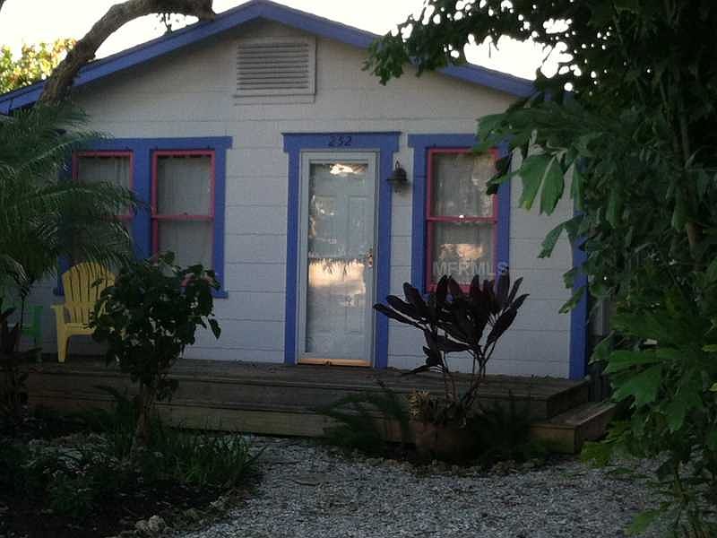 1st image of 252 Garden Ln