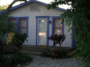 252 Garden Ln, Sarasota, FL 34242