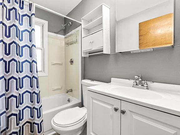5th image of 15067 Cleophus Ave