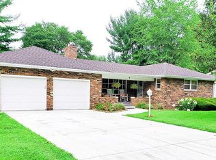 7 Allen Dr, Moweaqua, IL 62550