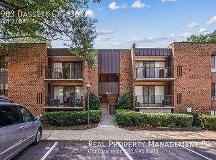 7903 Dassett Ct APT 301, Annandale, VA 22003