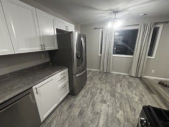 3rd image of 2217 W Stafford Ct