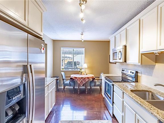 2nd image of 10212 W 96th Ter