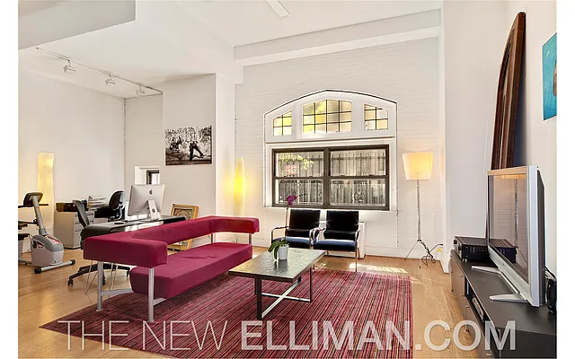 Sold by Douglas Elliman | media 25