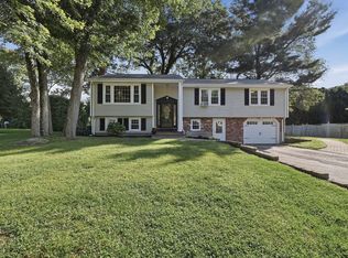15 Hancock St, Milford, MA 01757