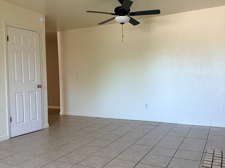 1230 Payne Ct — Photo 10