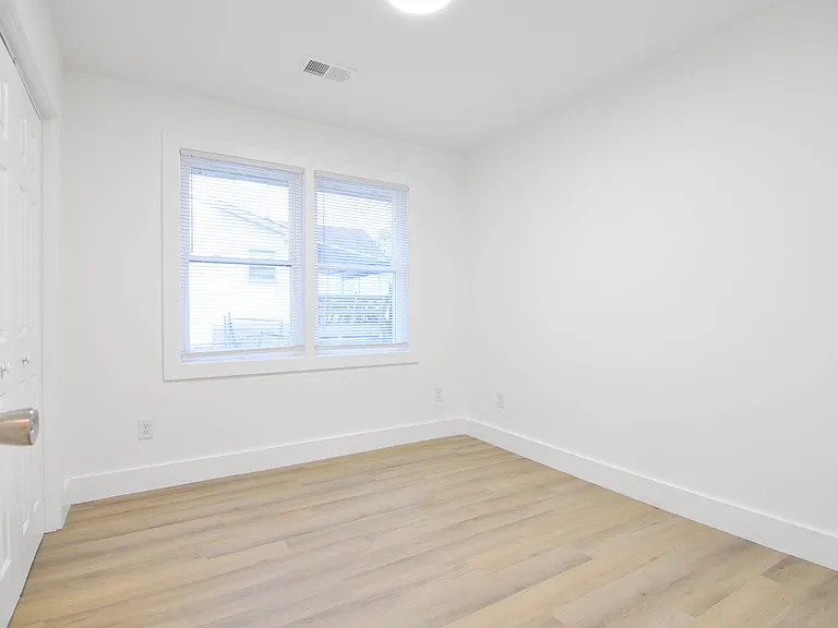 7426 Claudia Dr — Photo 6