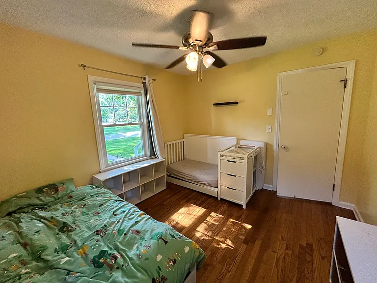 15422 Fairfield St — Photo 6