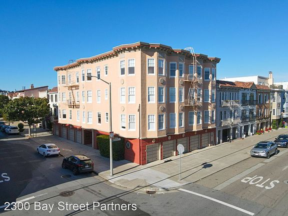 3rd image of 2300 Bay St #302