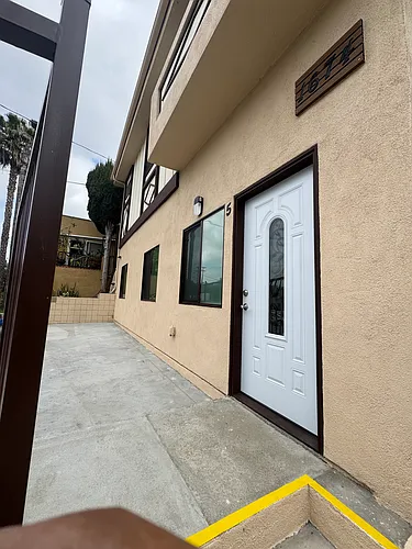 1674 Griffith Park Blvd #5 Photo 1