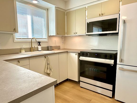 5th image of 515-517 Effie St #515