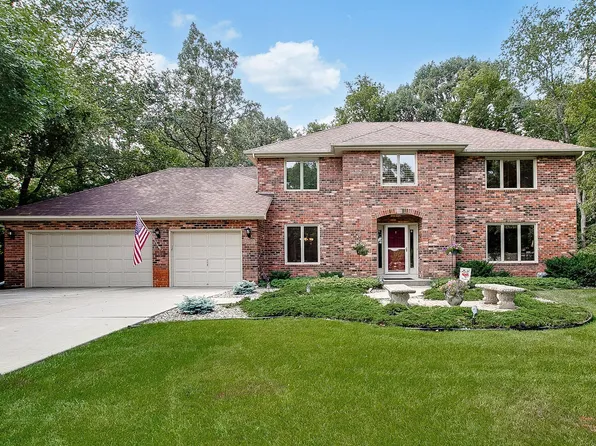 4860 137th St W, Apple Valley, MN 55124