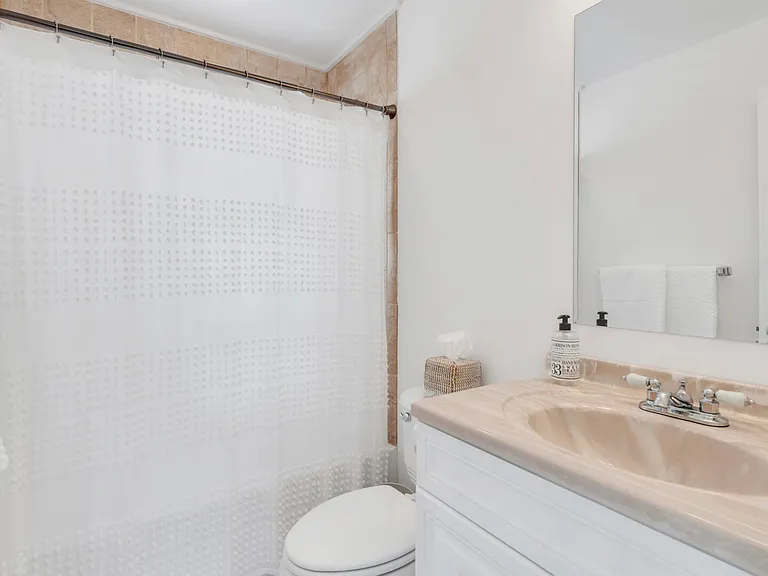 56 Sandy Hollow Rd — Photo 35