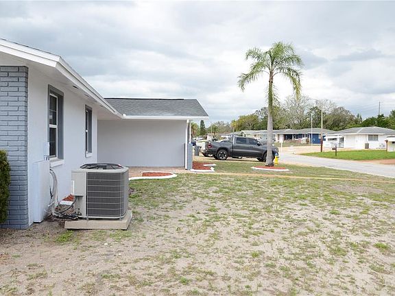 4th image of 10433 Laburnum Dr