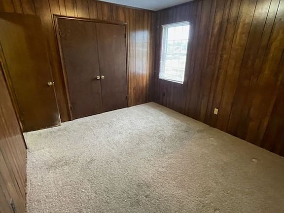 3rd image of 404 Spaugh St APT C