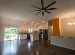 957 Franklin St, Whitman, MA 02382