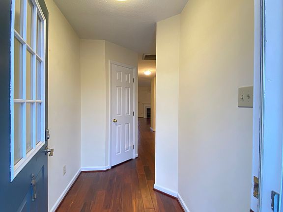 3rd image of 47 Forest Oaks Dr