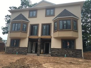 3 Nancy Ln #101, Spring Valley, NY 10977