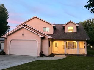 1 Iris Ct, Pasco, WA