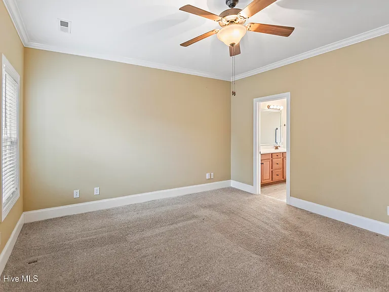 1624 Brook Hollow Dr #B — Photo 13