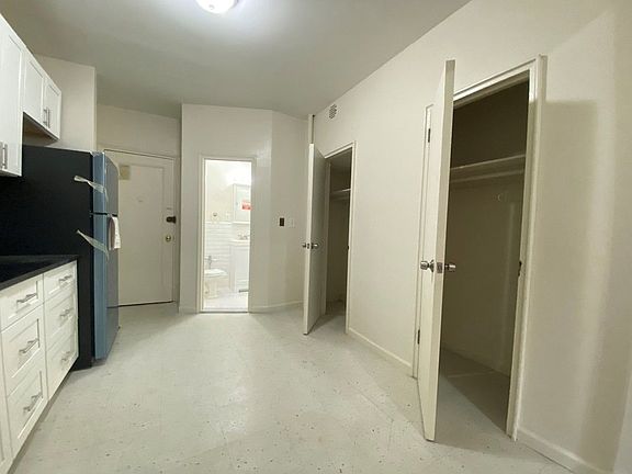 3rd image of 1553 York Ave #B