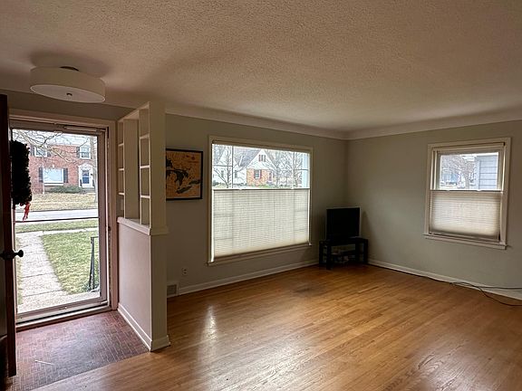 4th image of 247 Wallinwood Ave NE