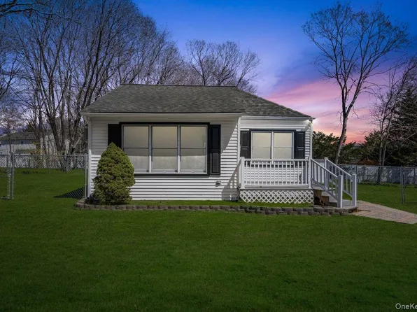 819 Canal Road, Mount Sinai, NY 11766